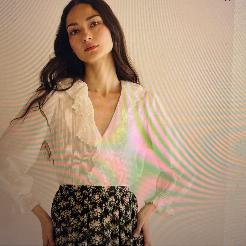 Doen Cream Ruffled Blouse